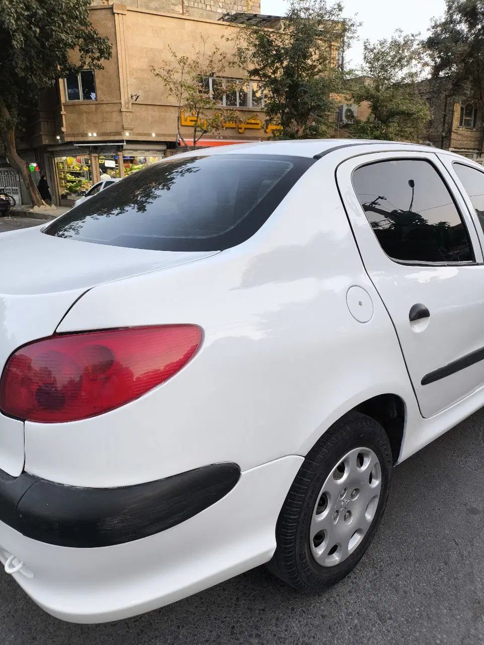 پژو ۲۰۶ صندوق دار v8 - 1393