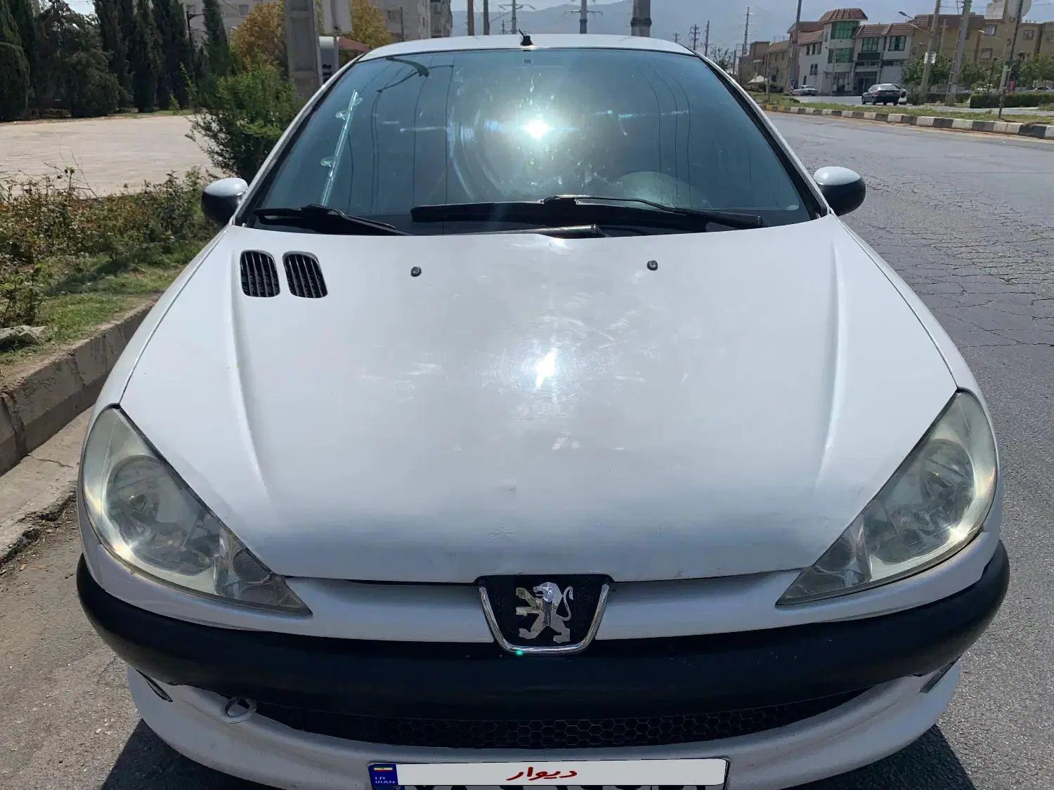 پژو ۲۰۶ صندوق دار v8 - 1393
