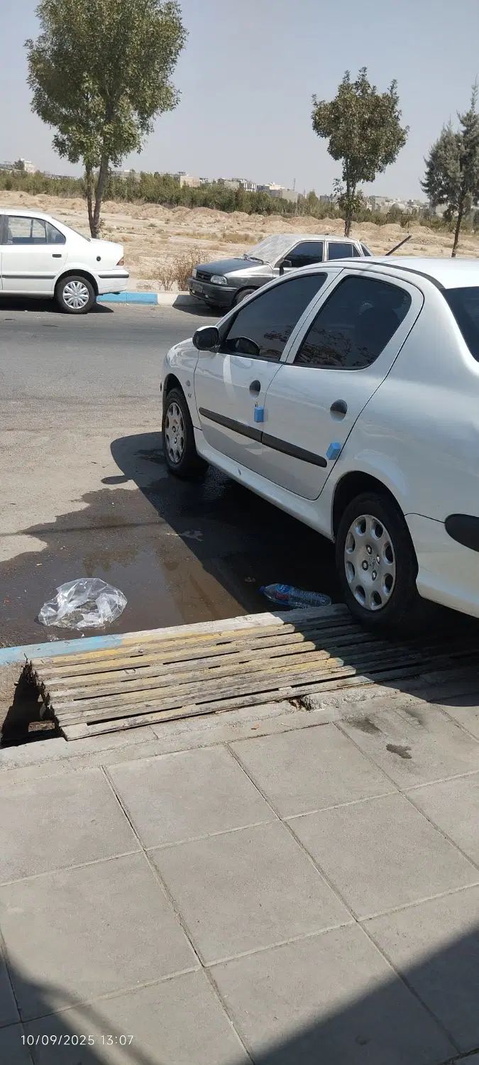 پژو ۲۰۶ صندوق دار v8 - 1397