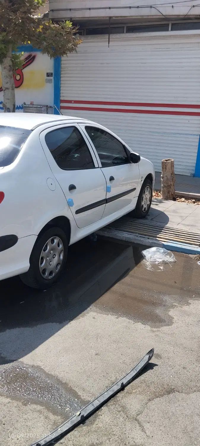 پژو ۲۰۶ صندوق دار v8 - 1397