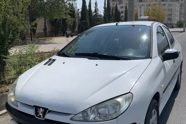پژو ۲۰۶ صندوق دار v8 - 1393