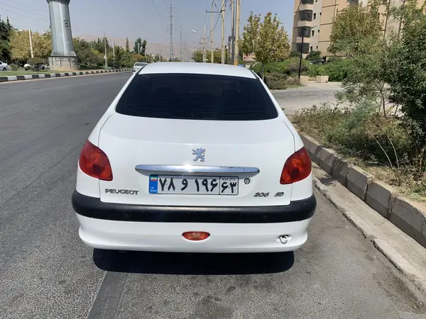 پژو ۲۰۶ صندوق دار v8 - 1393