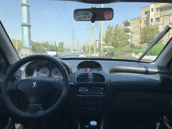 پژو ۲۰۶ صندوق دار v8 - 1393