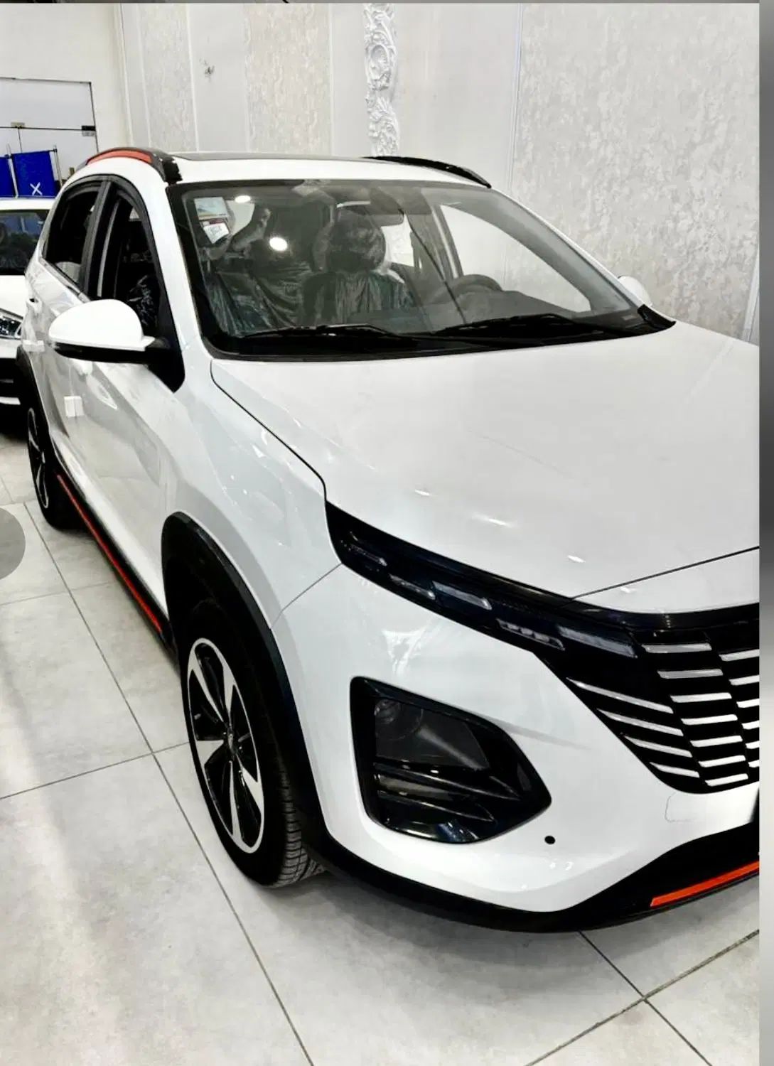 خودرو ام وی ام، X33 کراس آگهی ann_20433884
