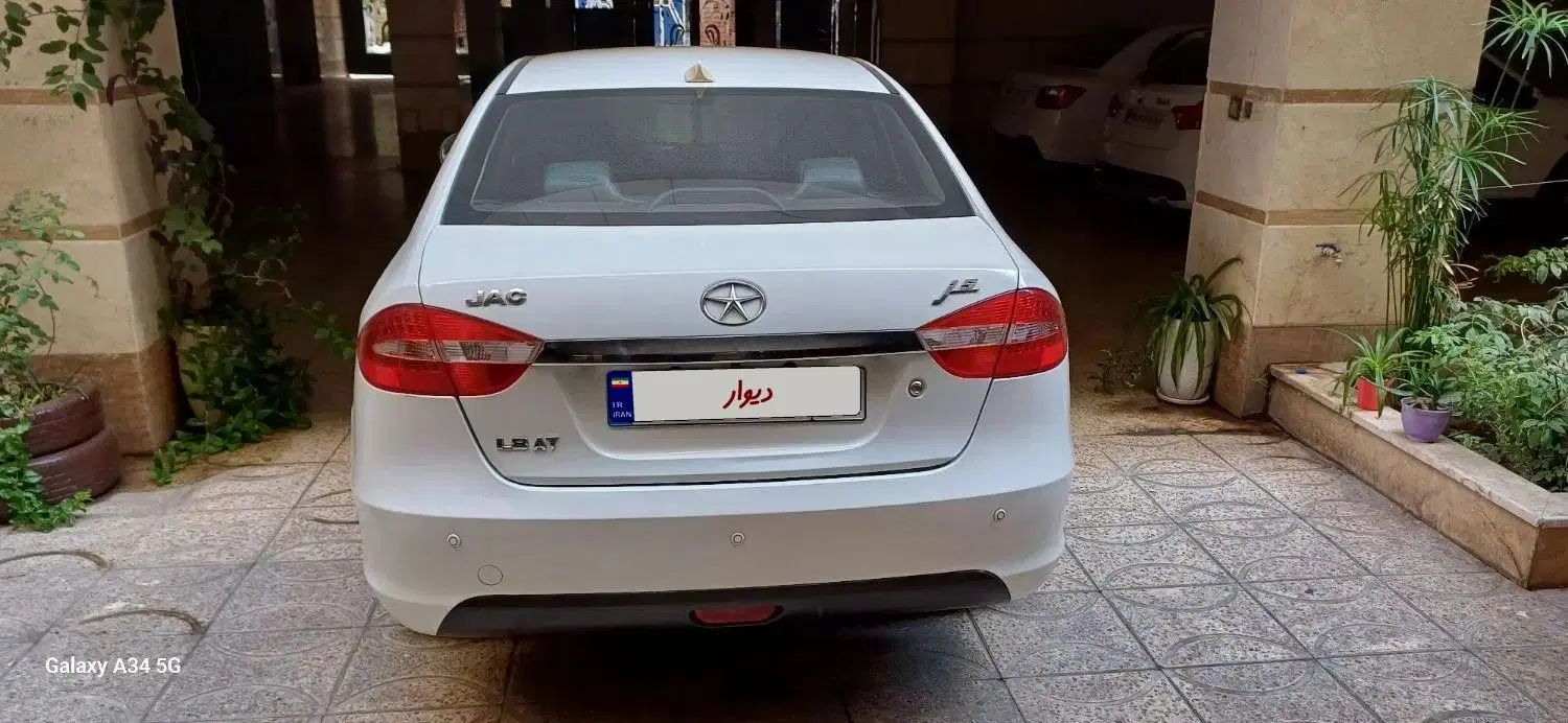 جک J5 اتوماتیک - 1394
