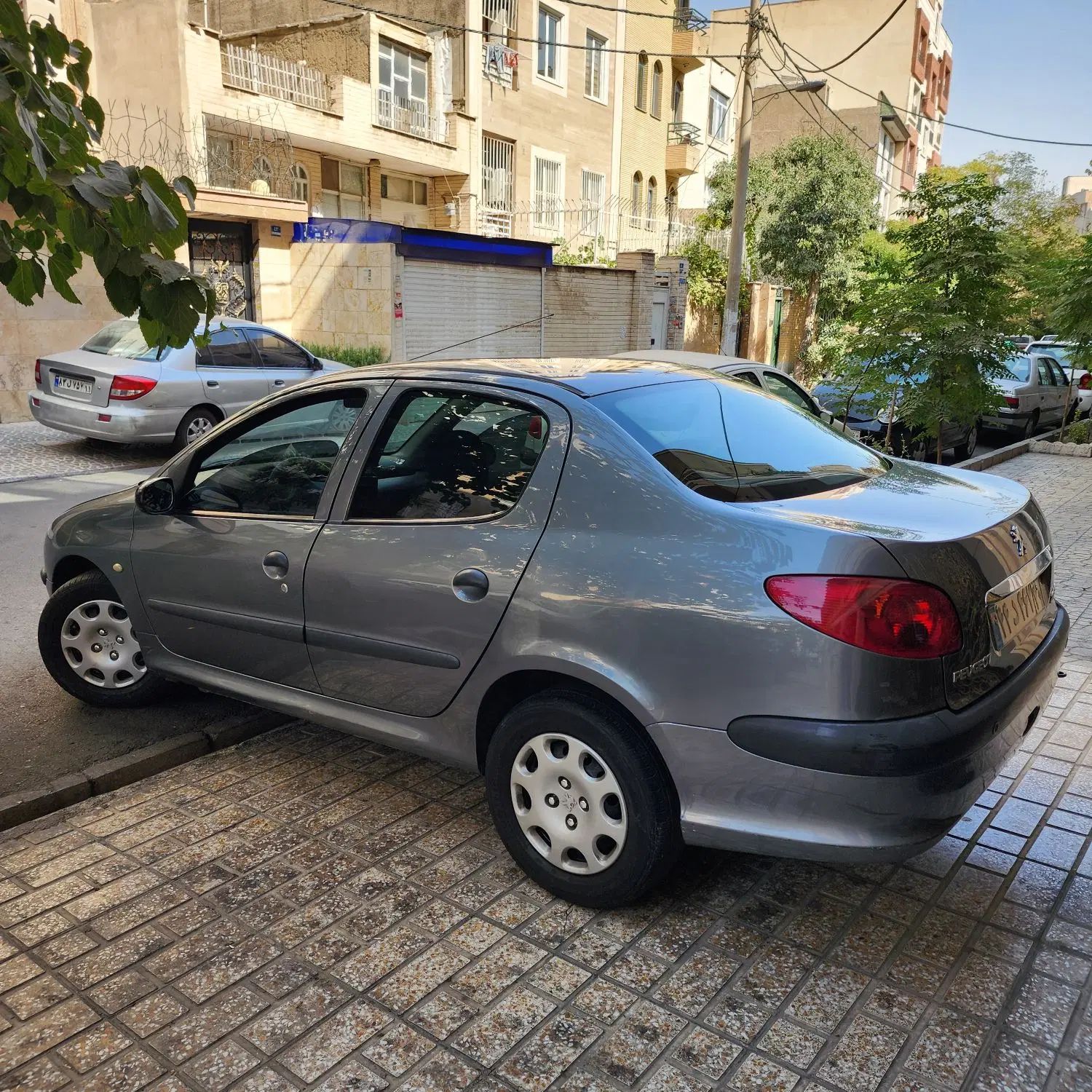 پژو ۲۰۶ صندوق دار v8 - 1394