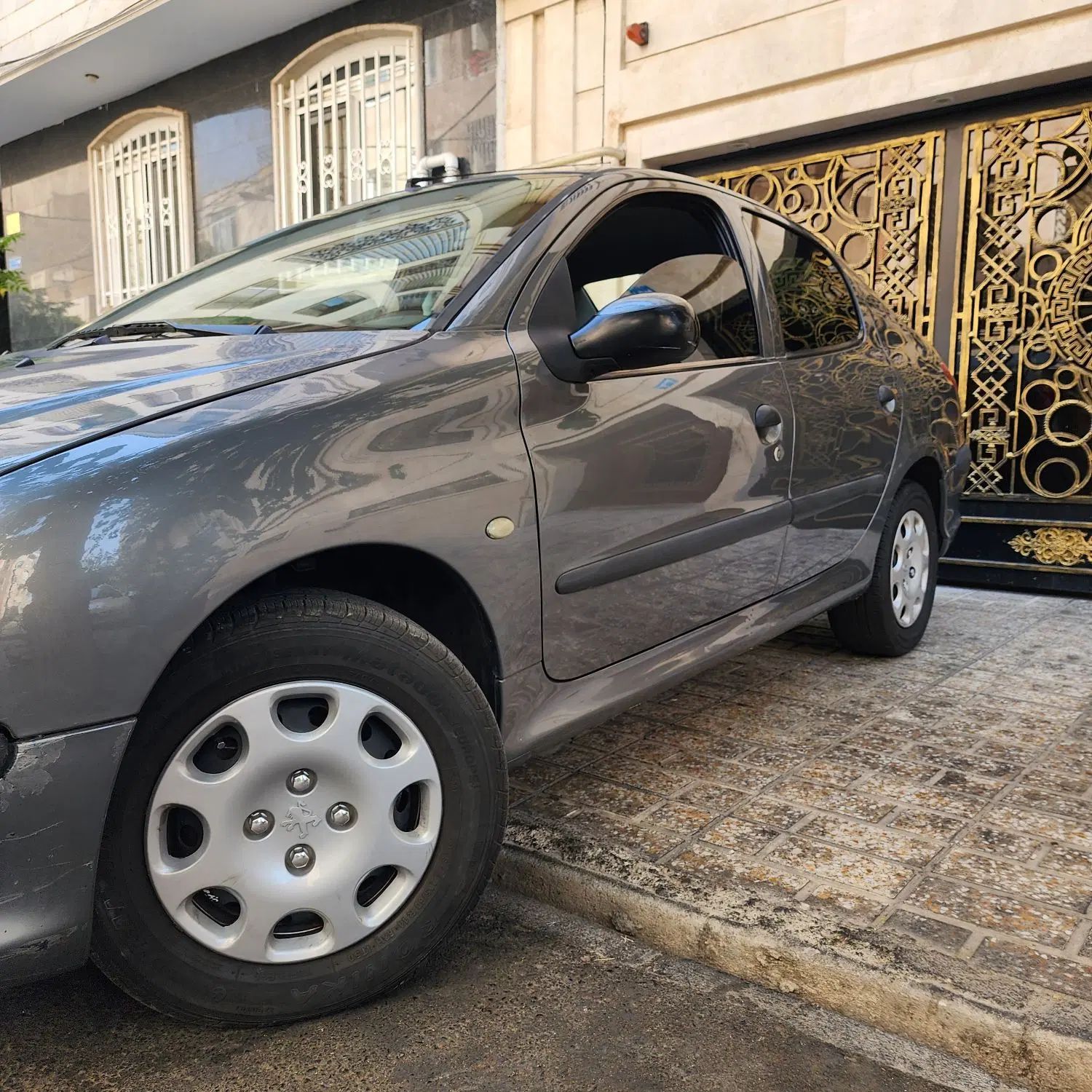 پژو ۲۰۶ صندوق دار v8 - 1394
