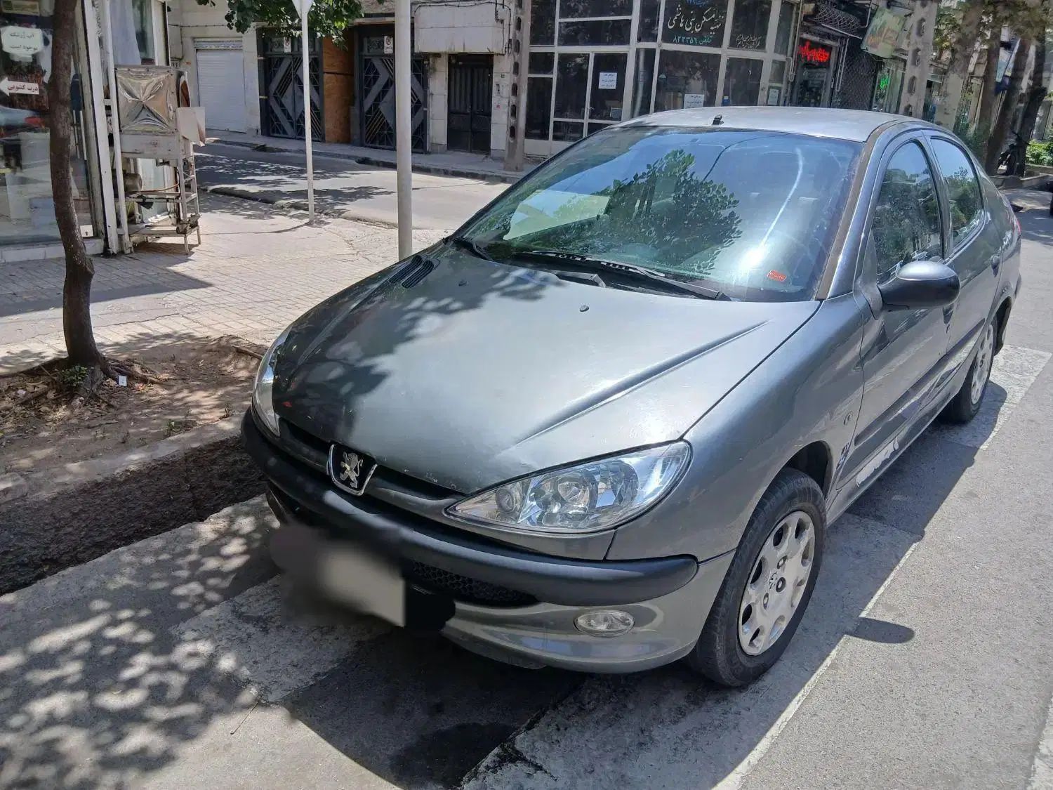 پژو ۲۰۶ صندوق دار v8 - 1393