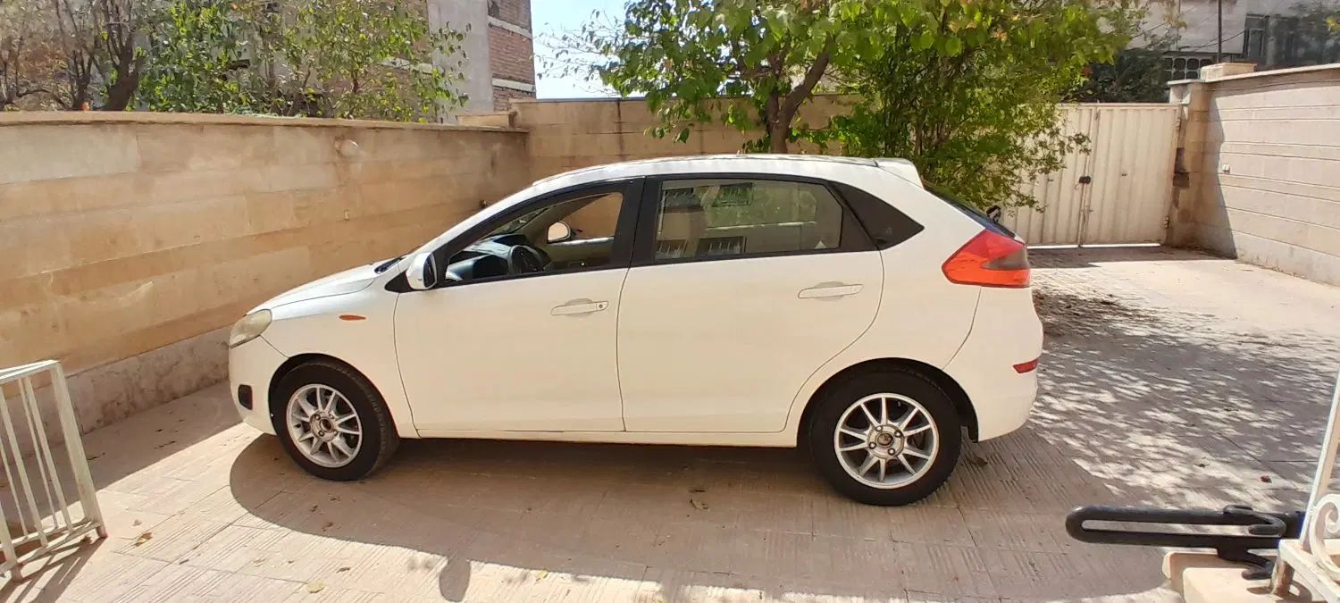 ام وی ام 315 هاچ بک ساده دنده ای - 1391