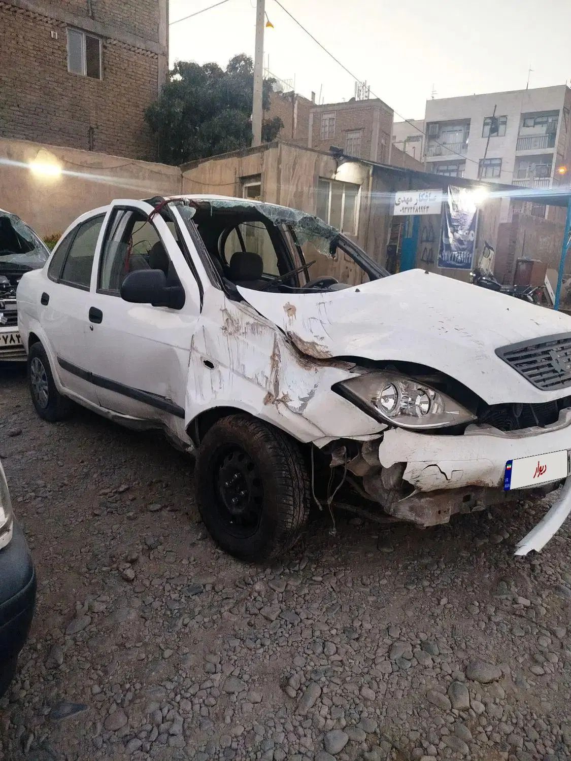 تیبا صندوق دار EX - 1395