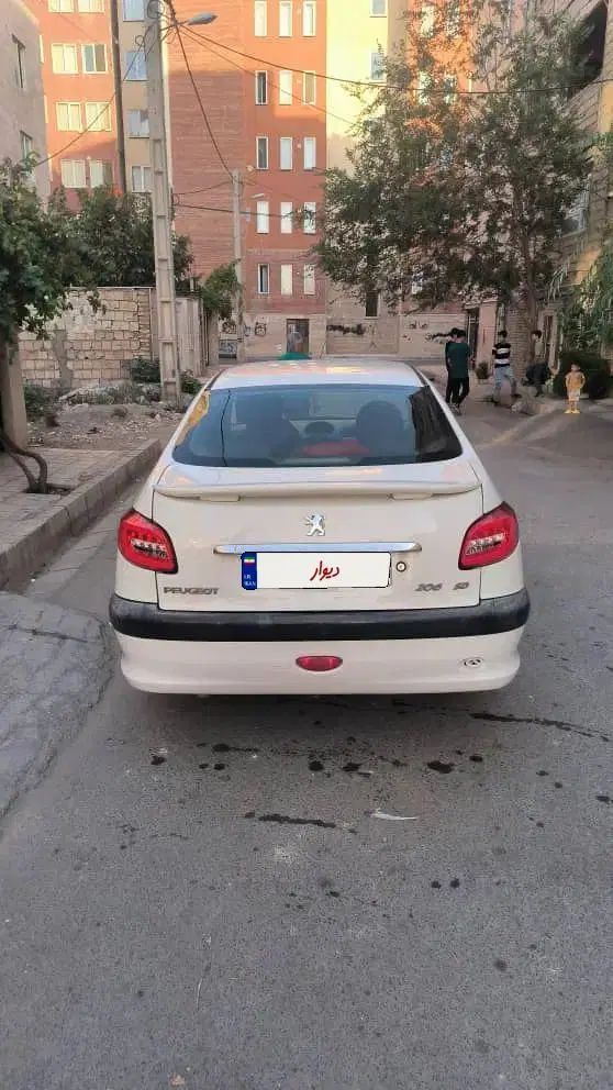 پژو ۲۰۶ صندوق دار v10 - 1388
