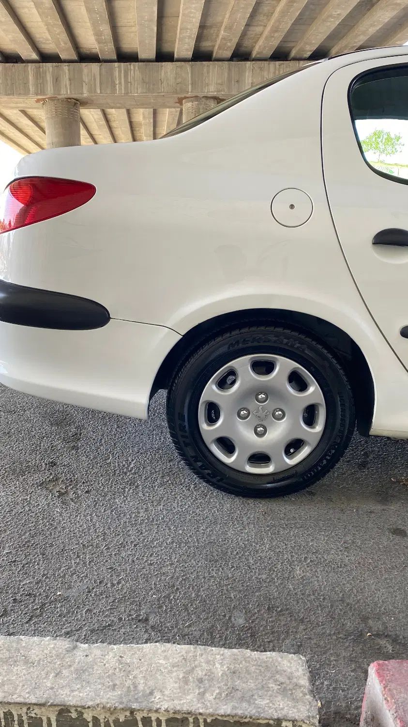 پژو ۲۰۶ صندوق دار v8 - 1395