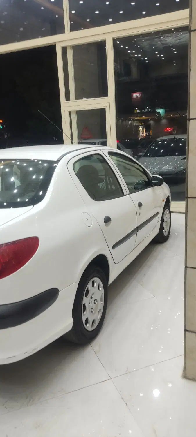 پژو ۲۰۶ صندوق دار v8 - 1395