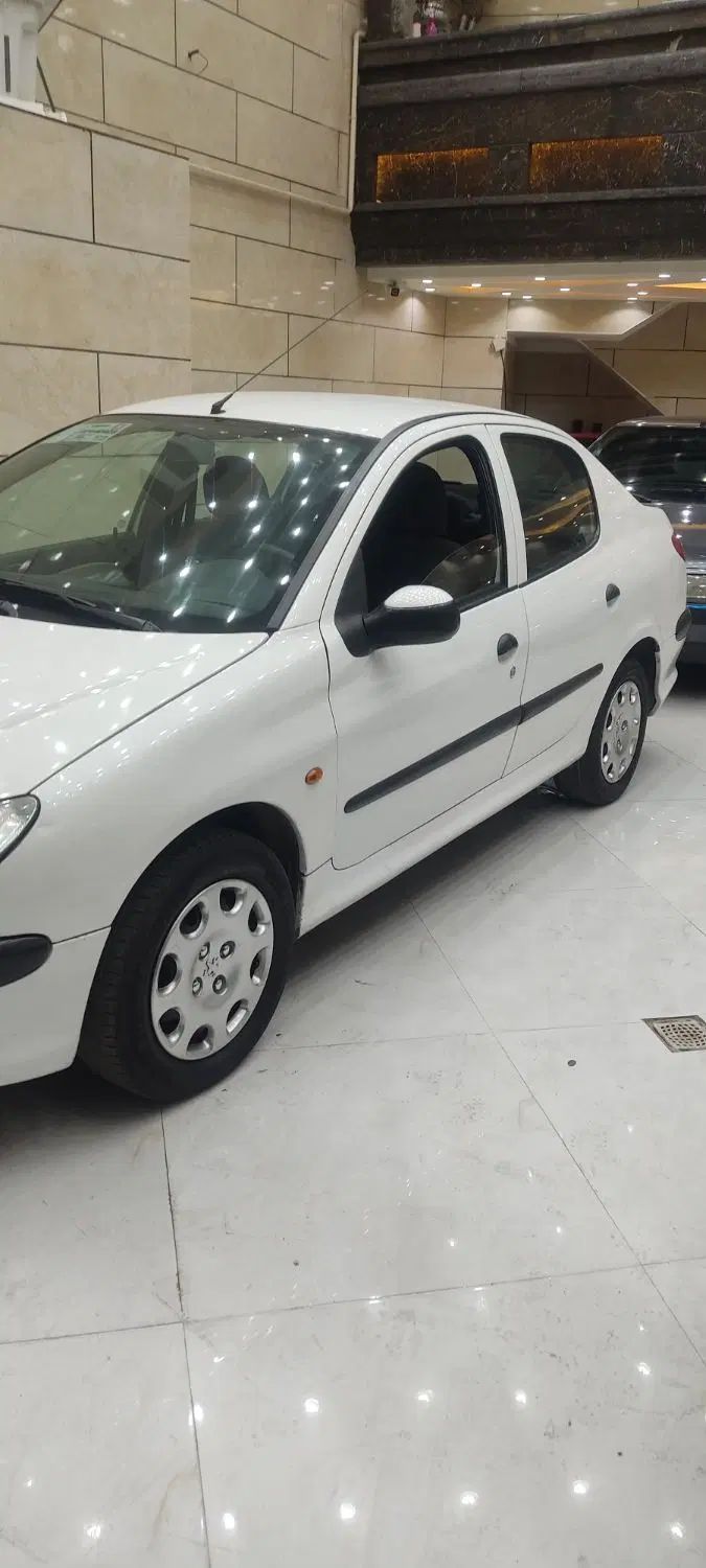 پژو ۲۰۶ صندوق دار v8 - 1395