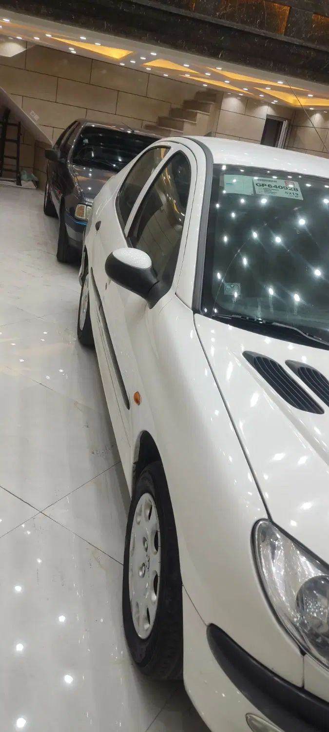 پژو ۲۰۶ صندوق دار v8 - 1395