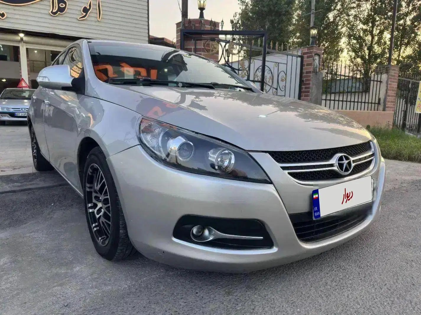 جک J5 اتوماتیک - 1393