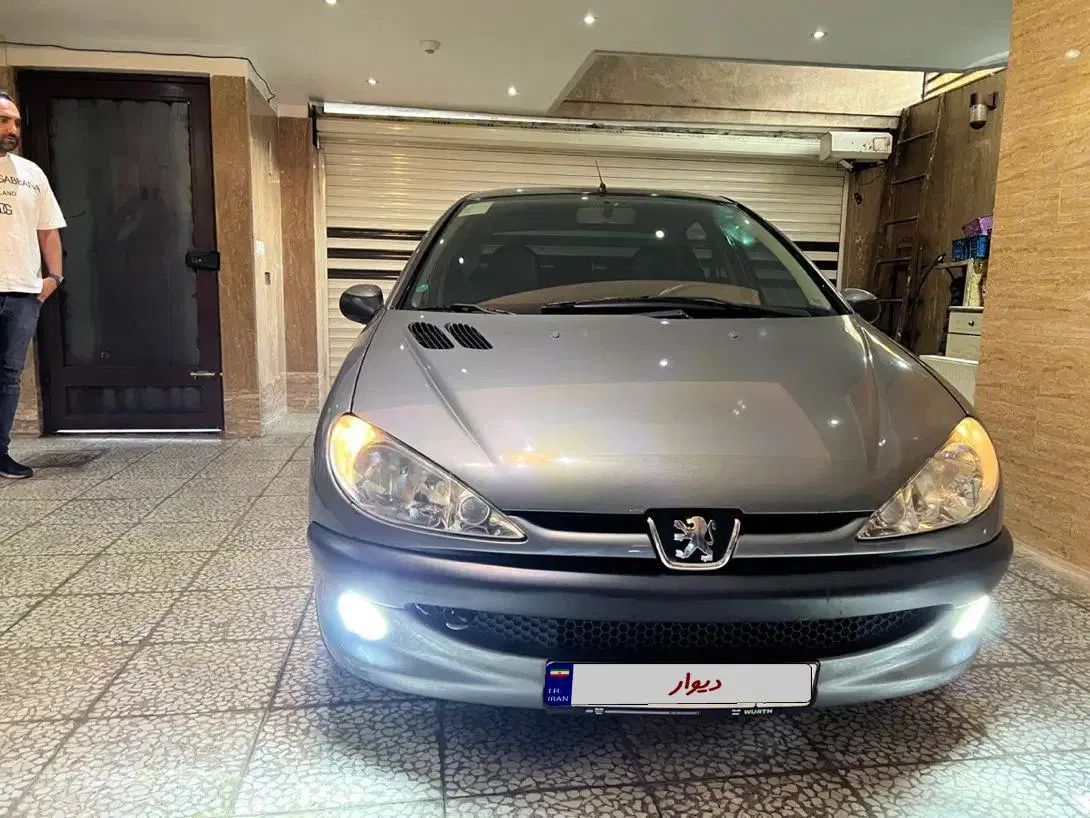 پژو ۲۰۶ صندوق دار v8 - 1399