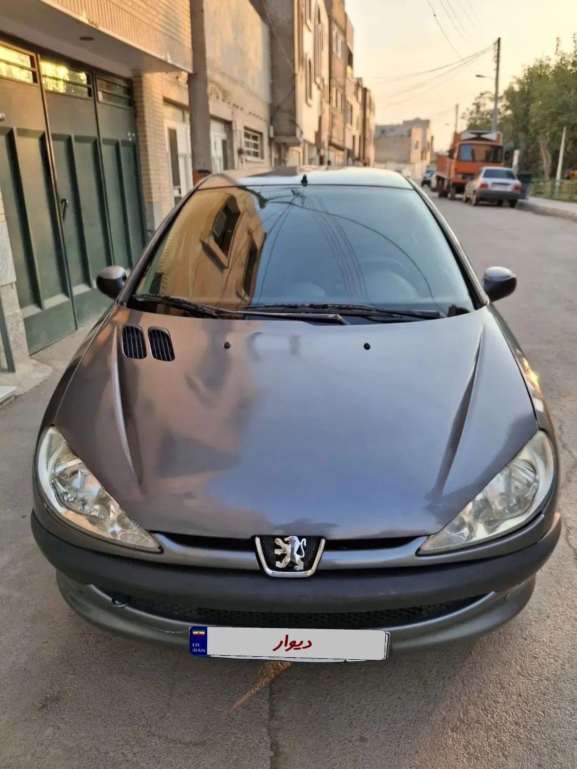 پژو ۲۰۶ صندوق دار v8 - 1390