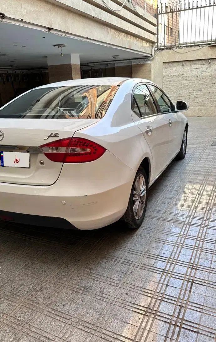جک J5 اتوماتیک - 1393
