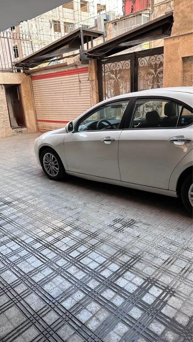 جک J5 اتوماتیک - 1393