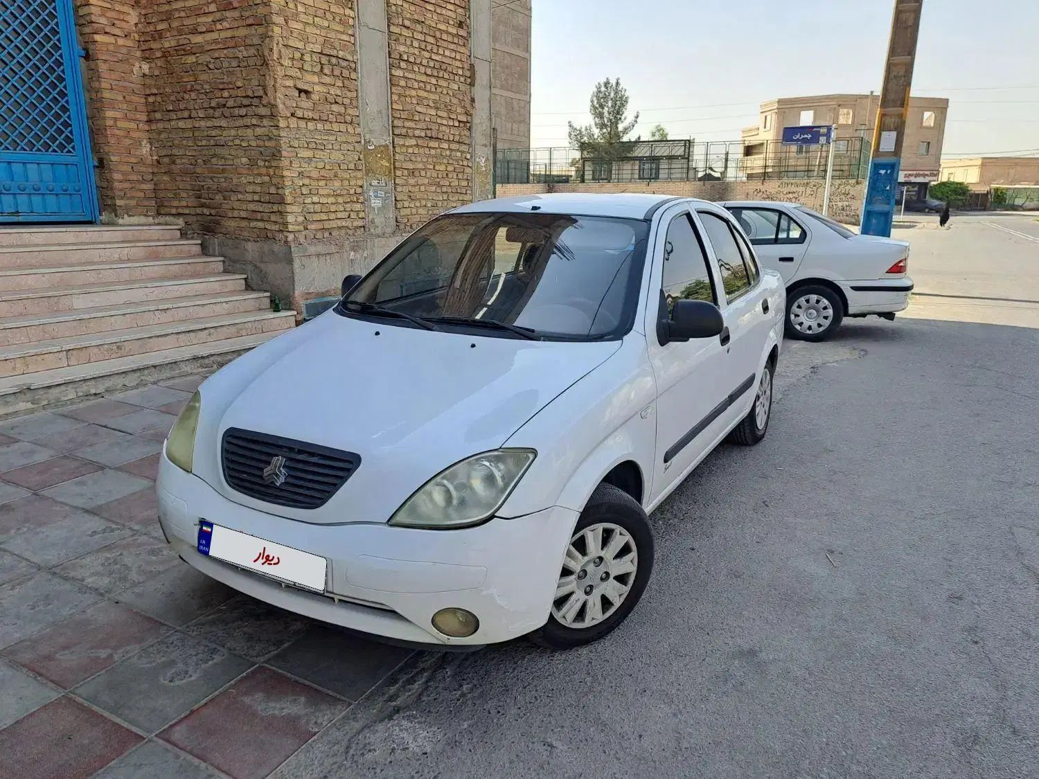 تیبا صندوق دار SX - 1393