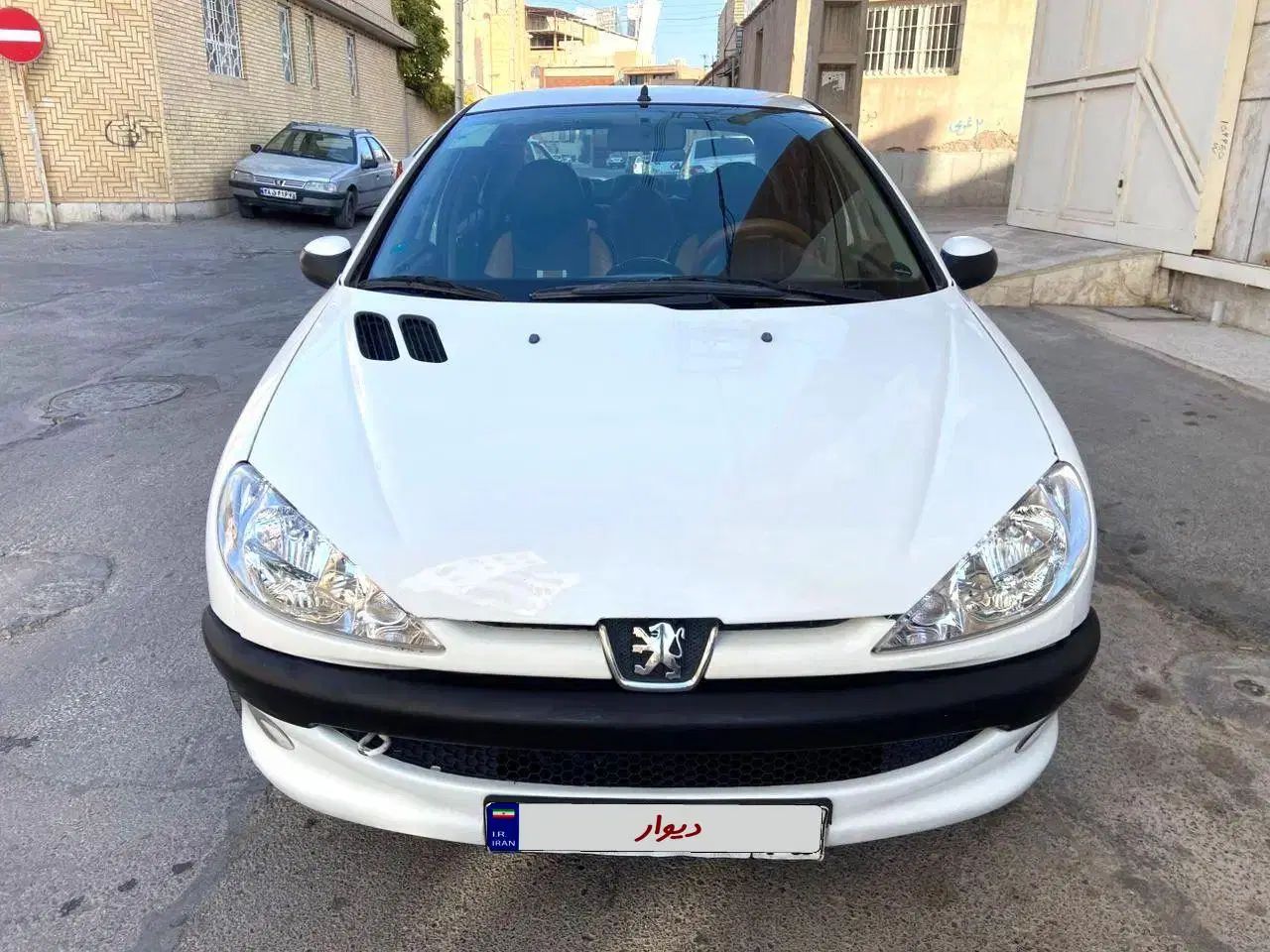 پژو ۲۰۶ صندوق دار v8 - 1394