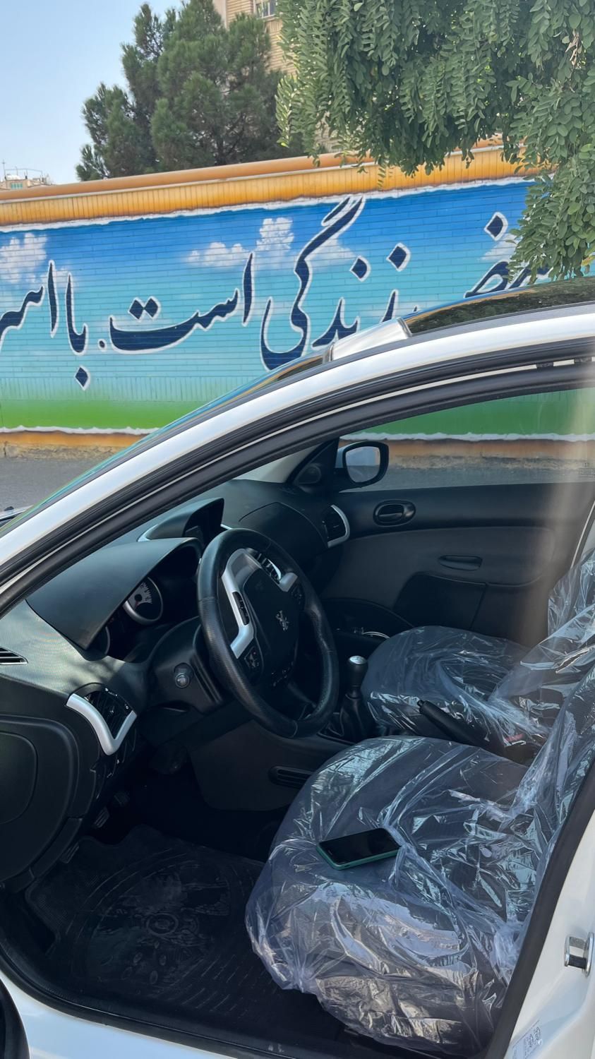 پژو 207 دنده ای فرمان برقی - 1401
