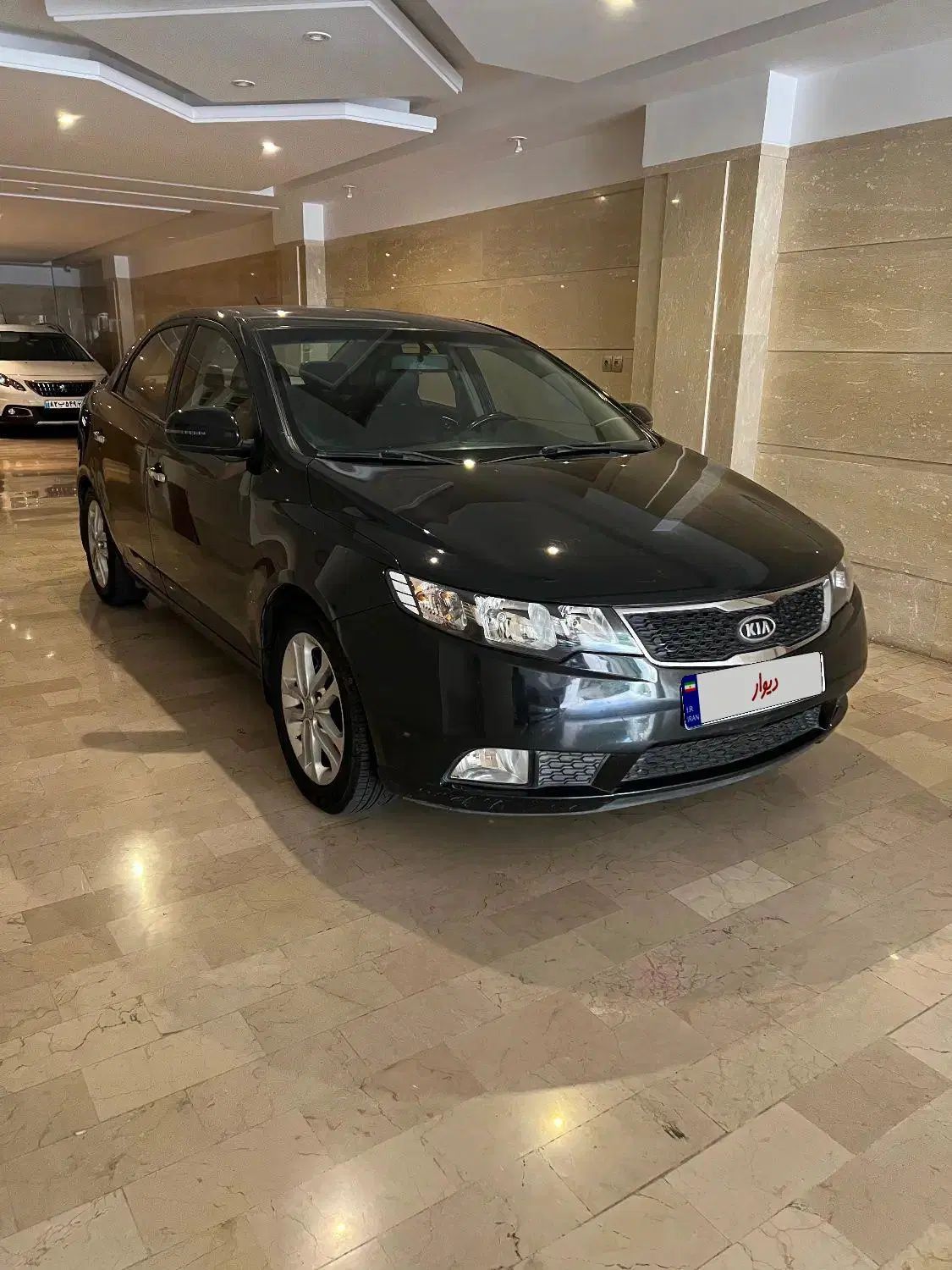 کیا سراتو 2.0 لیتر اتوماتیک GT لاین - 2017