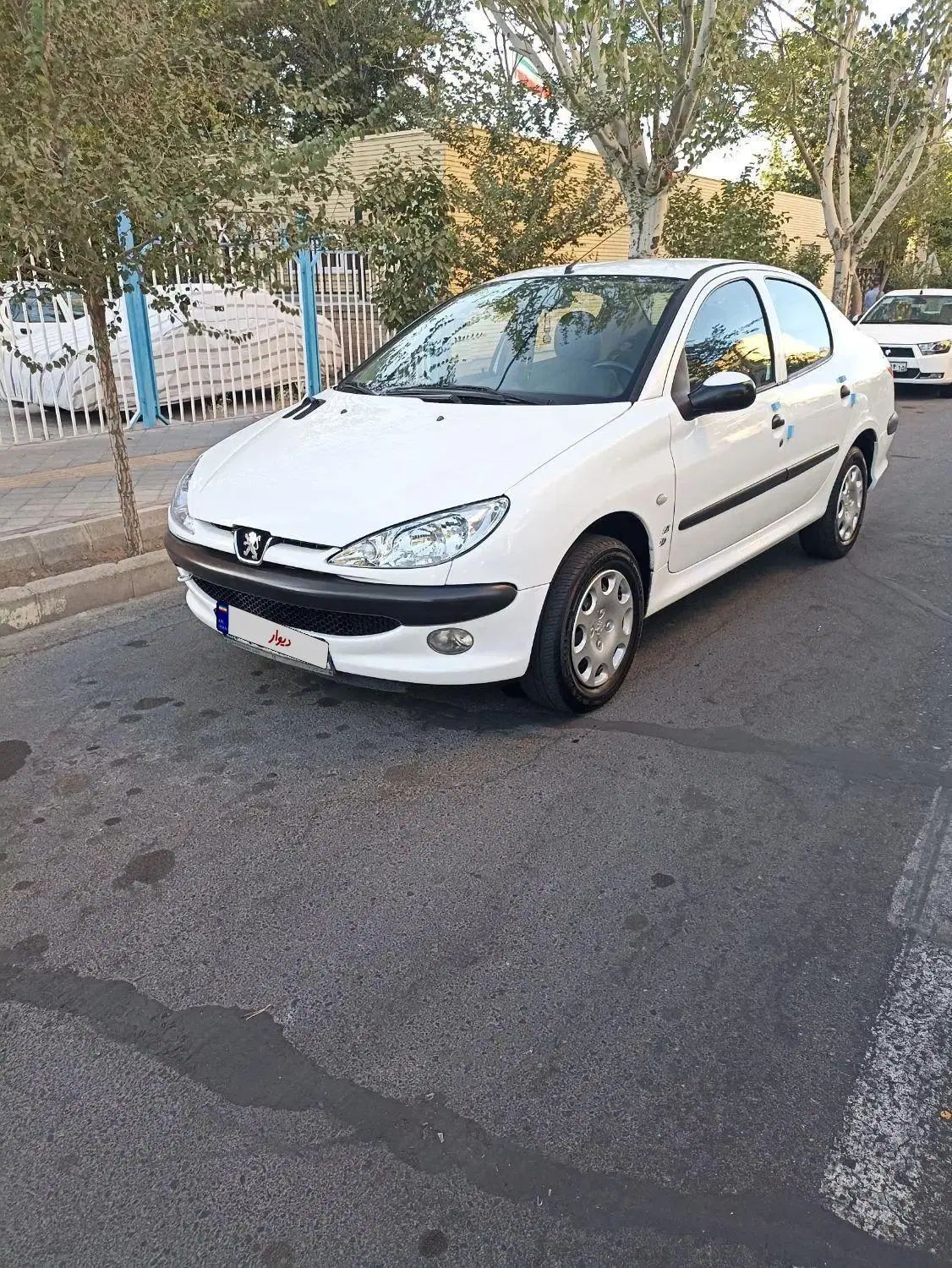 پژو ۲۰۶ صندوق دار v8 - 1398
