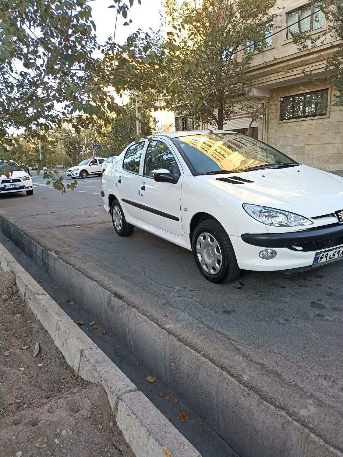 پژو ۲۰۶ صندوق دار v8 - 1398