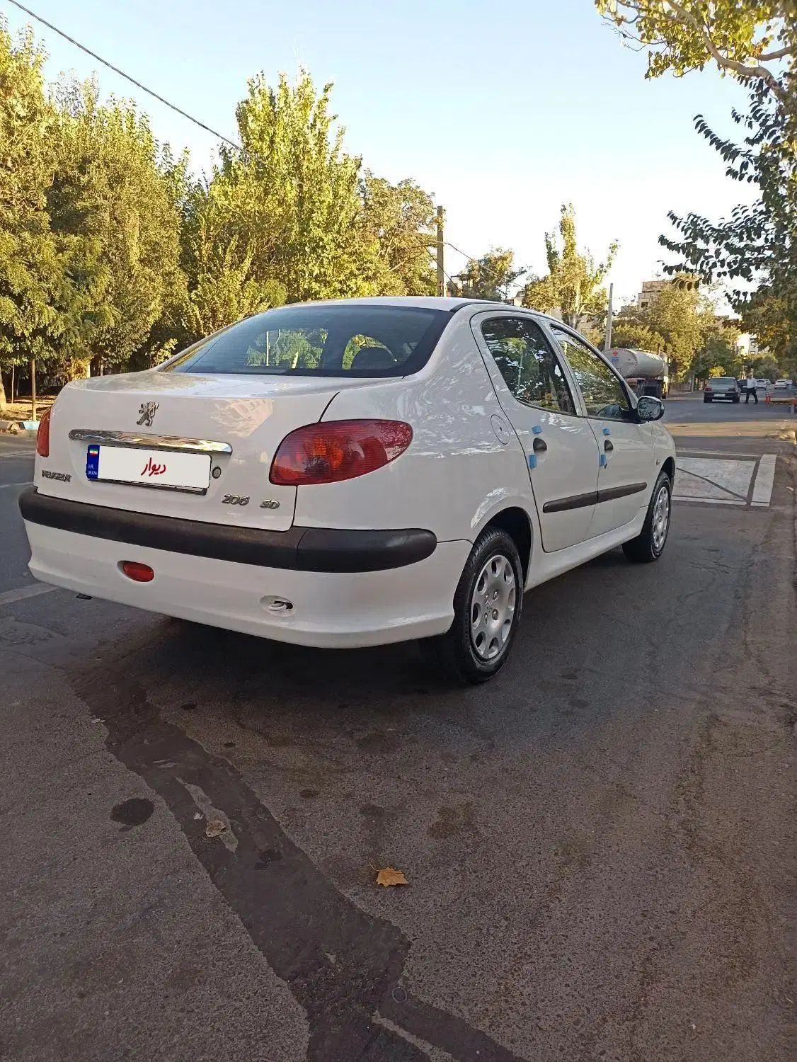 پژو ۲۰۶ صندوق دار v8 - 1398