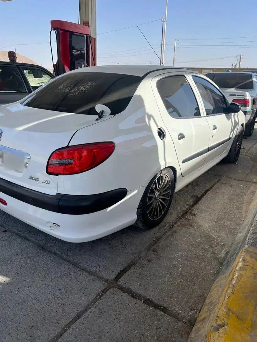 پژو ۲۰۶ صندوق دار v8 - 1396