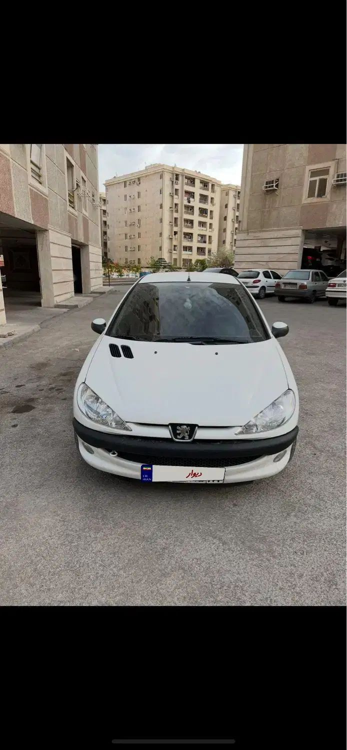 پژو ۲۰۶ صندوق دار v8 - 1396