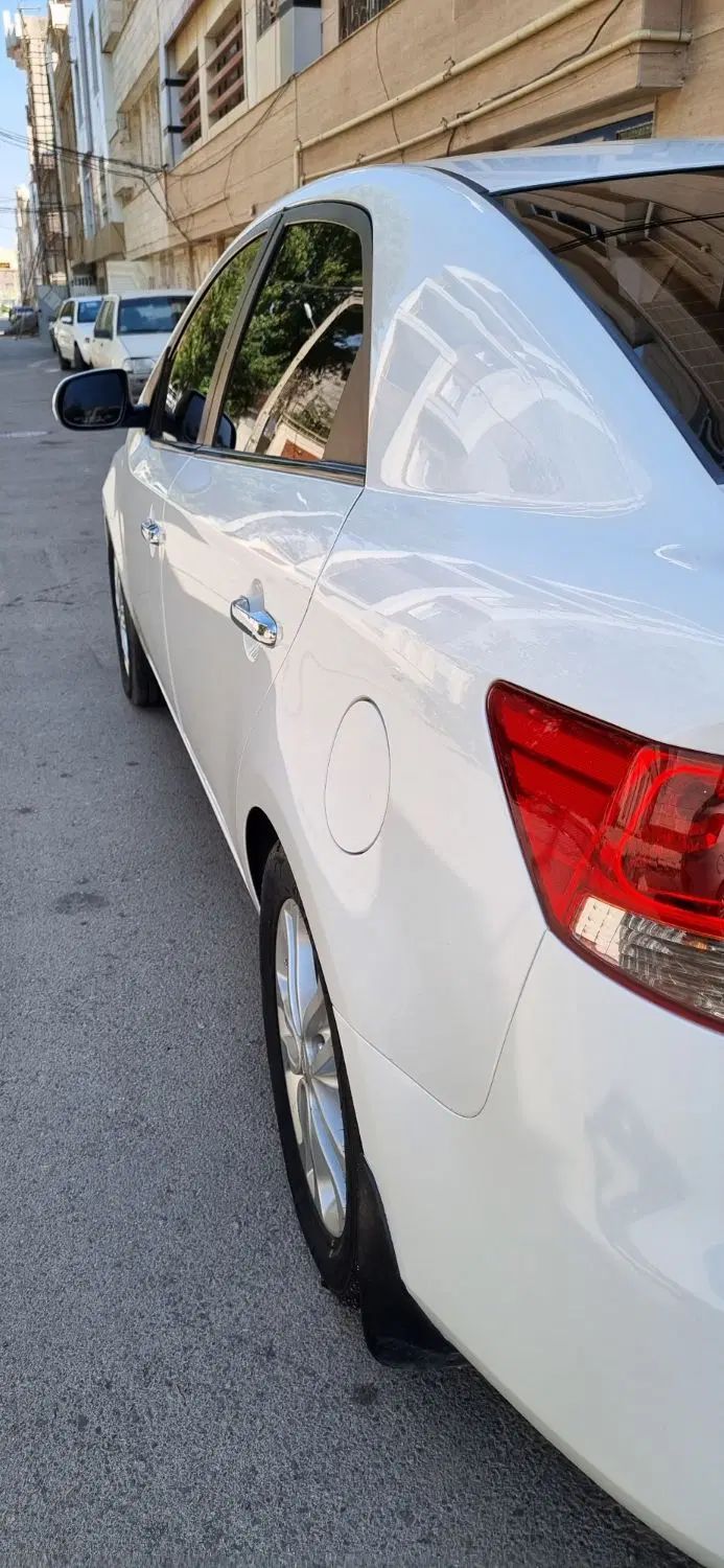 کیا سراتو 2.0 لیتر اتوماتیک GT لاین - 2016