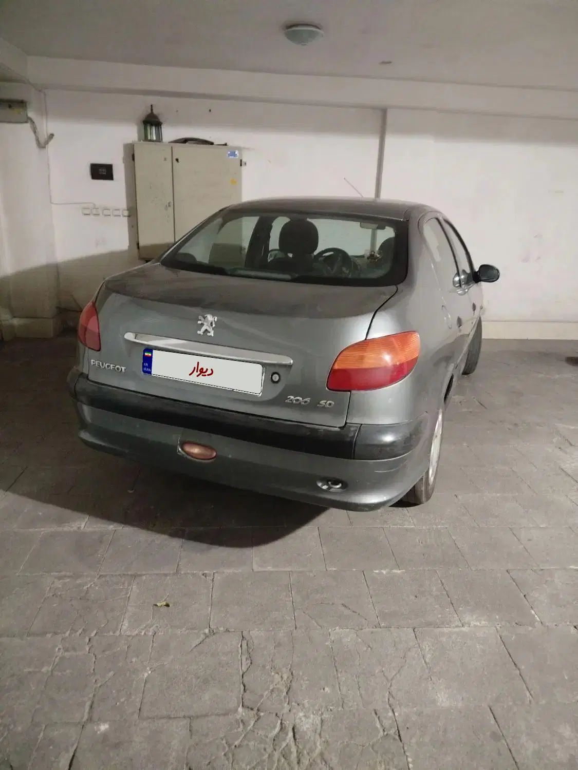 پژو ۲۰۶ صندوق دار v8 - 1390