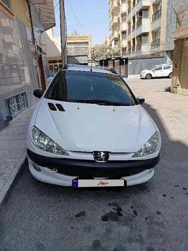 پژو ۲۰۶ صندوق دار v8 - 1390