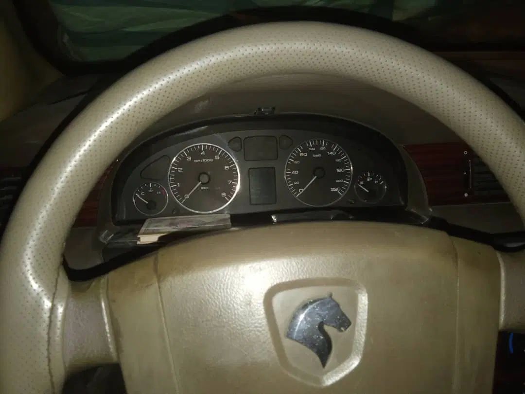 سمند LX XU7 - 1395