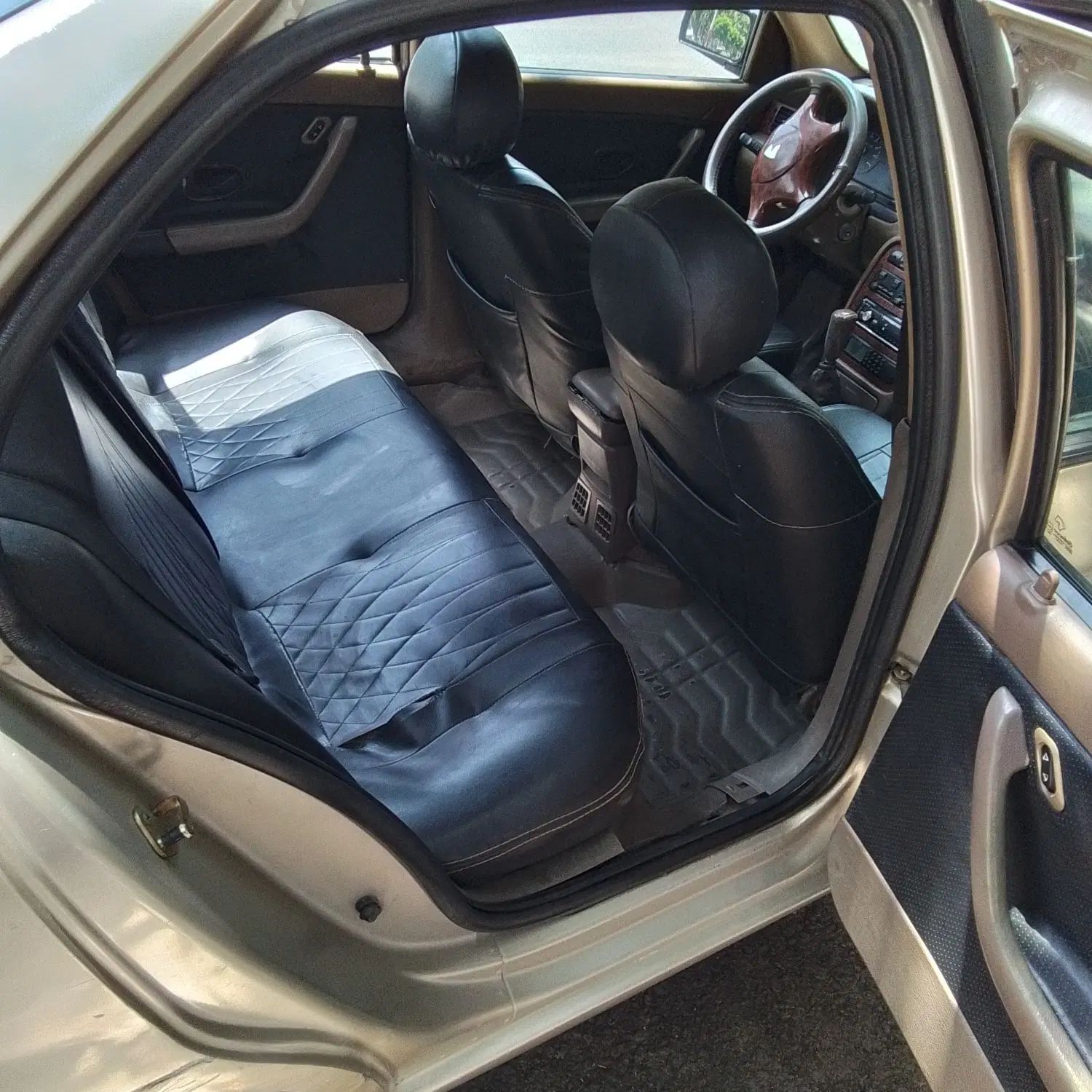 سمند LX XU7 - 1383