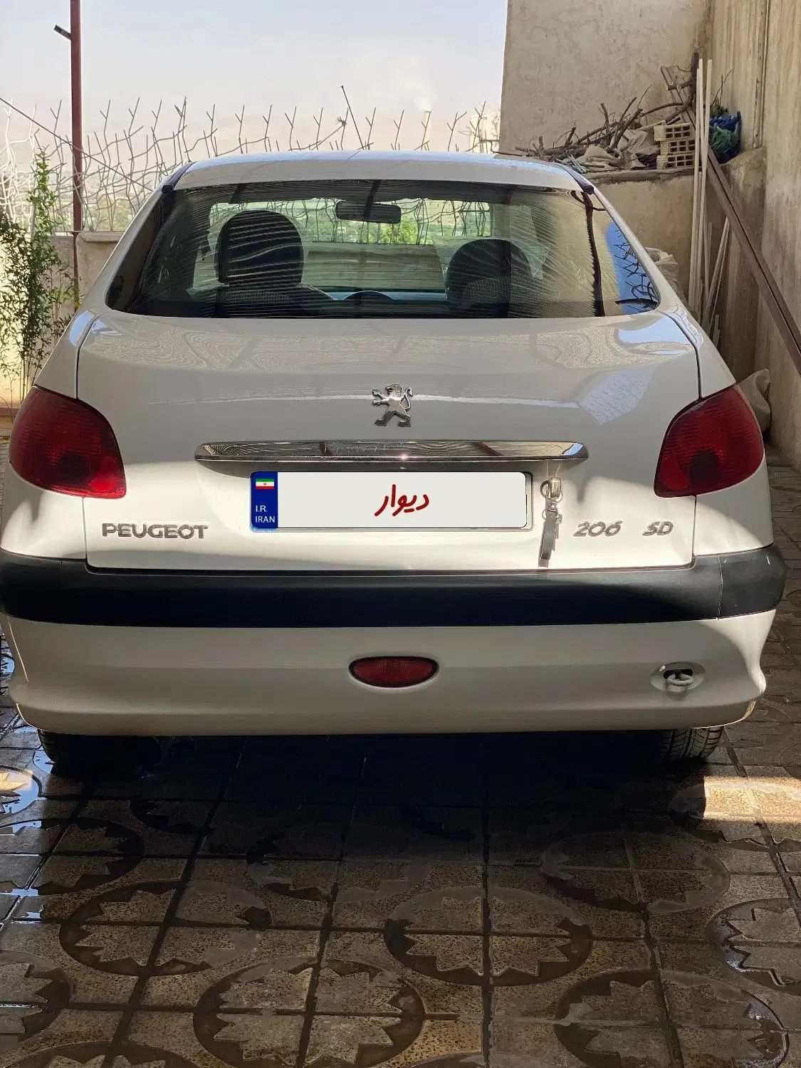 پژو ۲۰۶ صندوق دار v8 - 1398