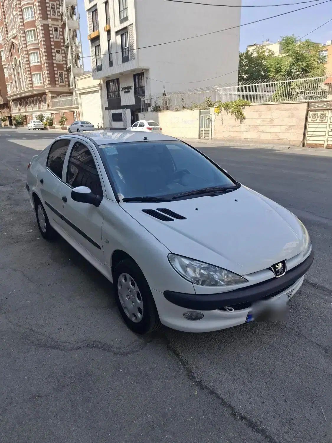 پژو ۲۰۶ صندوق دار v8 - 1398