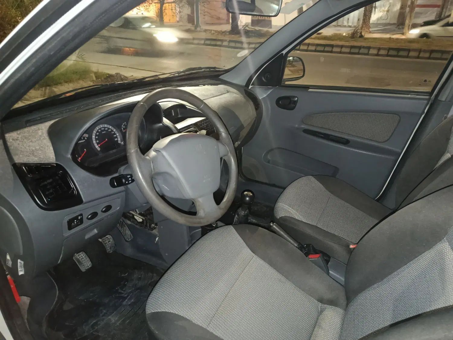 تیبا صندوق دار SX - 1400