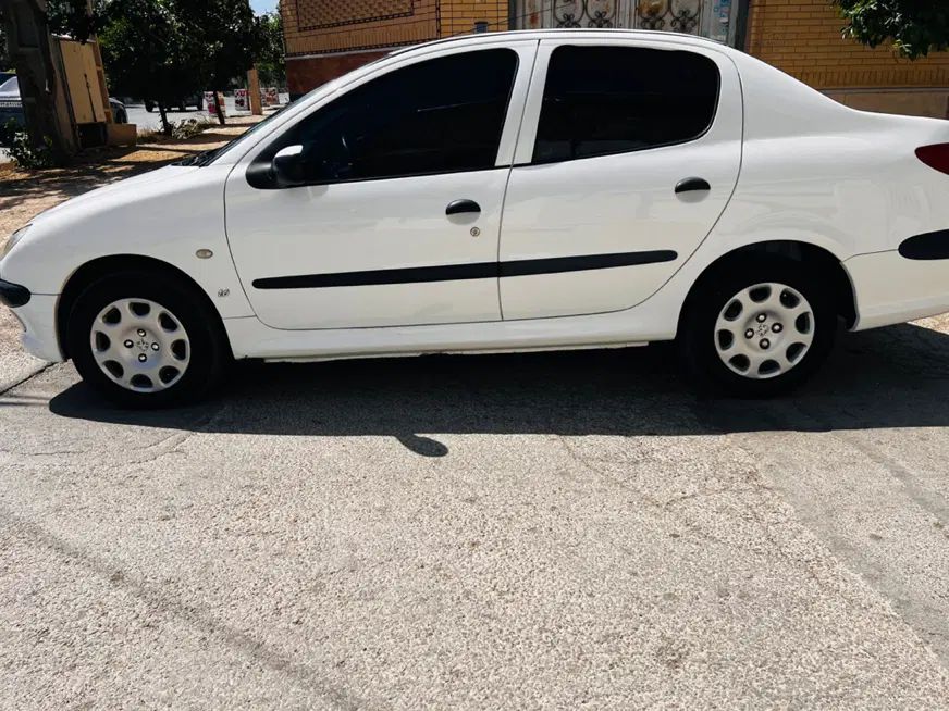 پژو ۲۰۶ صندوق دار v8 - 1398
