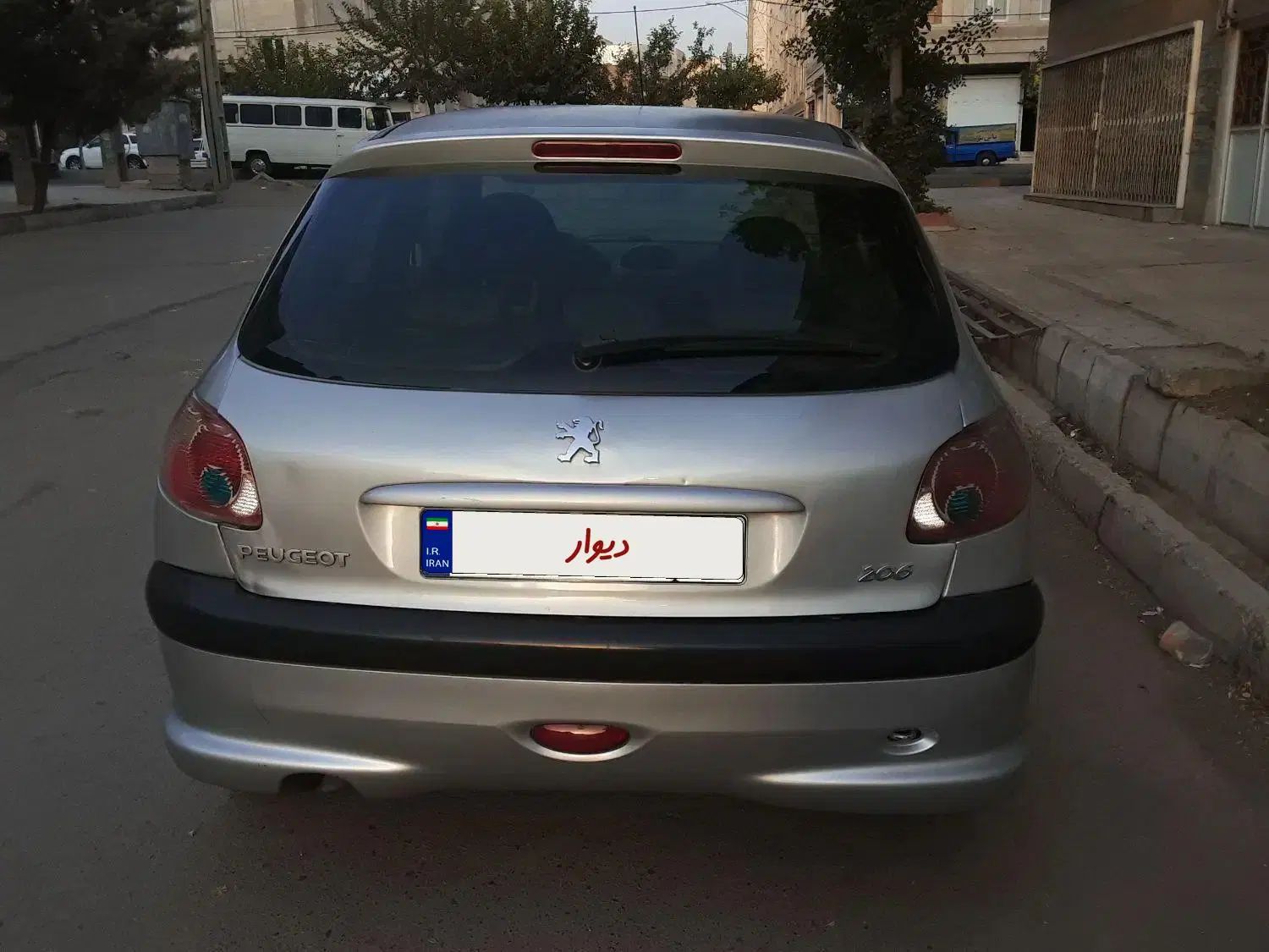 پژو 206 تیپ 2 - 1383