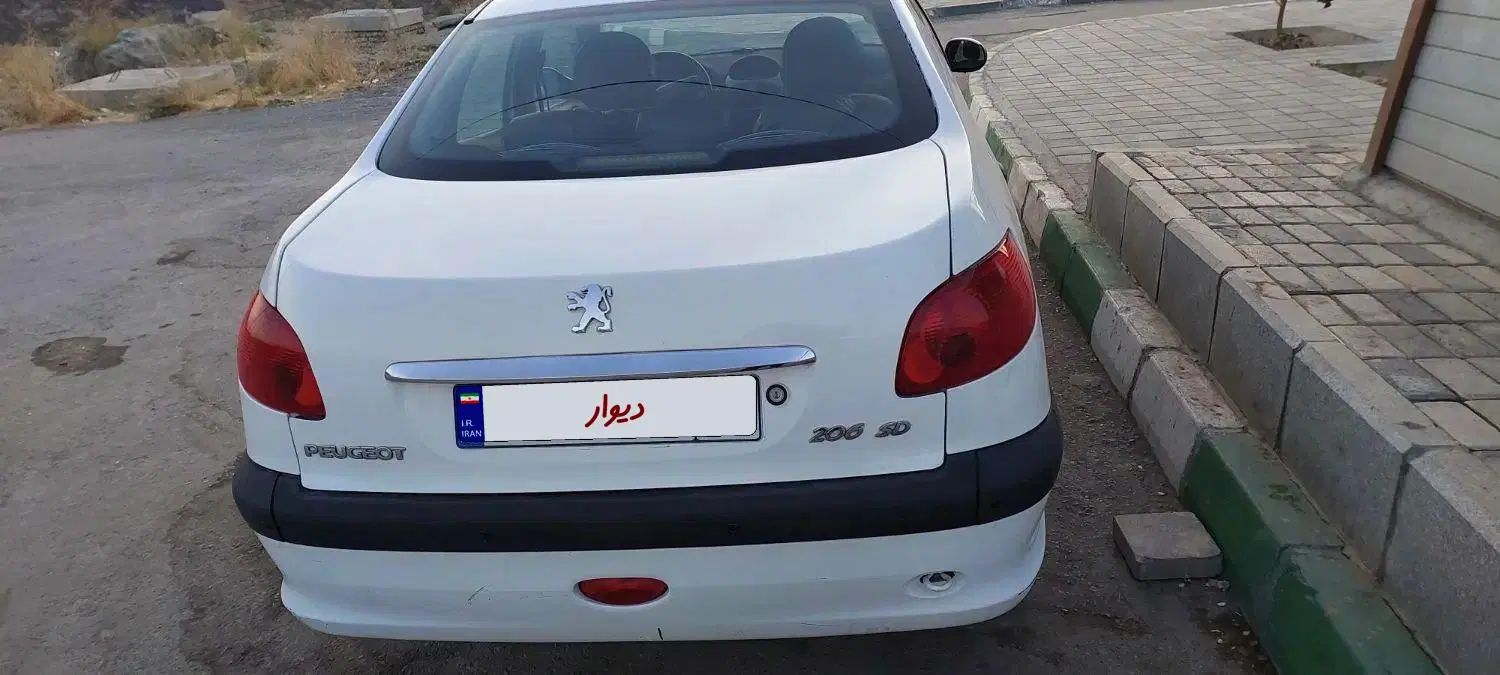 پژو ۲۰۶ صندوق دار v8 - 1389