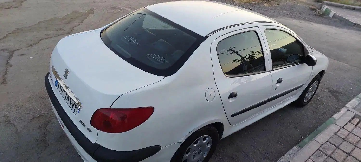 پژو ۲۰۶ صندوق دار v8 - 1389