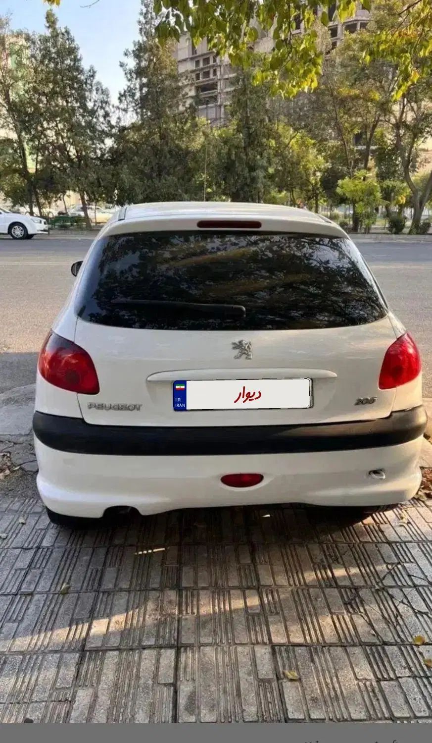پژو 206 تیپ 5 - 1395