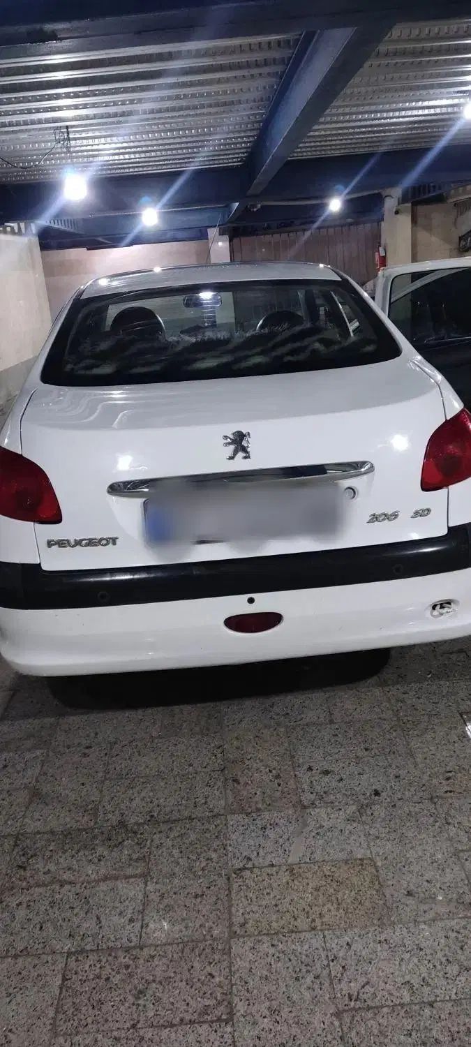 پژو ۲۰۶ صندوق دار v8 - 1396