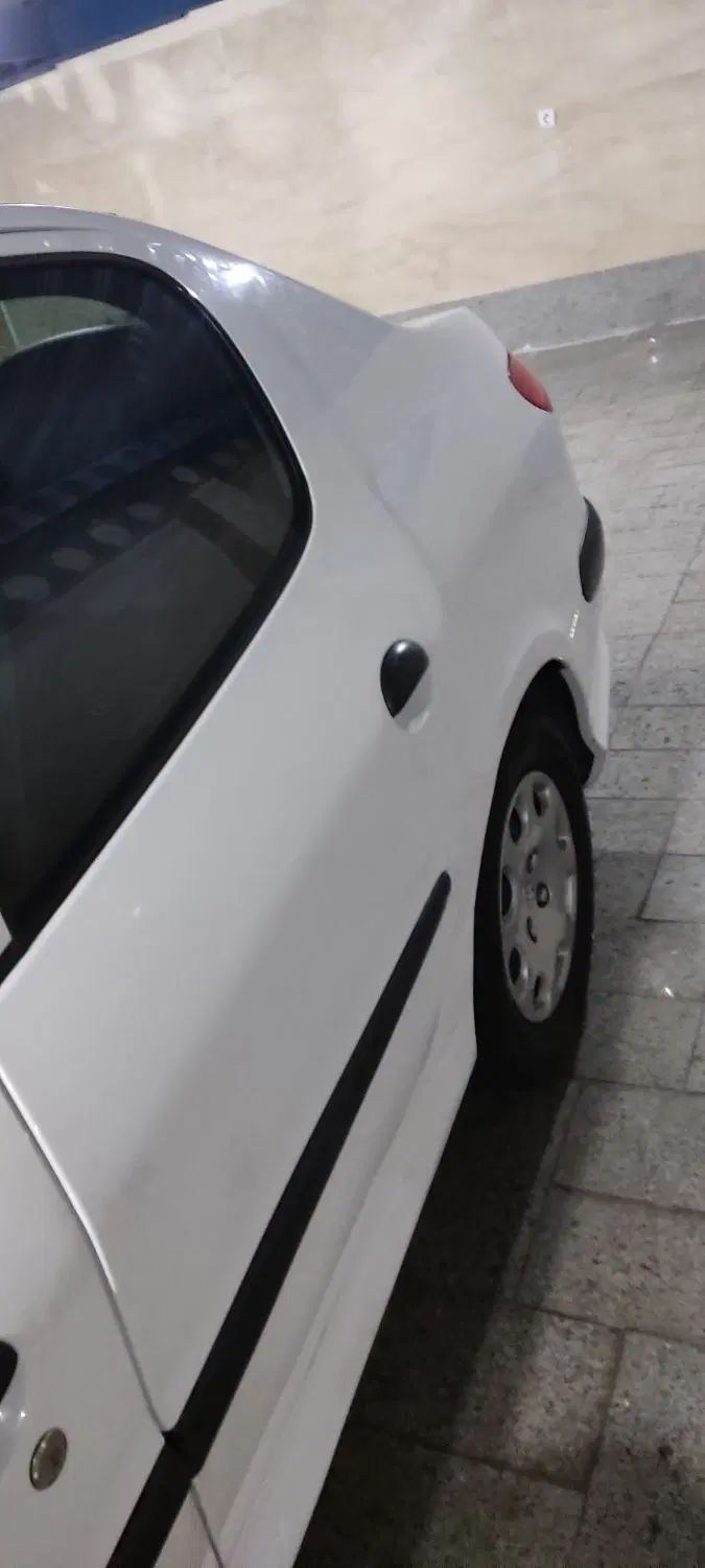 پژو ۲۰۶ صندوق دار v8 - 1396