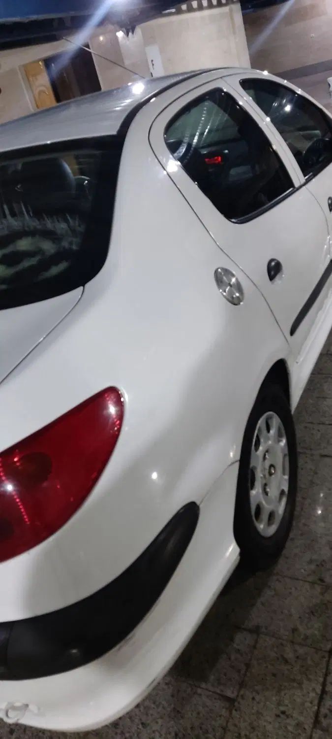 پژو ۲۰۶ صندوق دار v8 - 1396