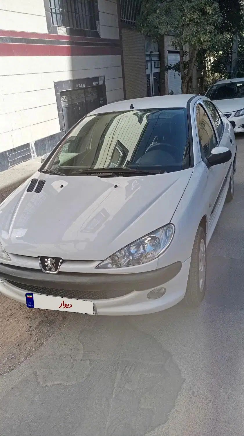 پژو ۲۰۶ صندوق دار v8 - 1393